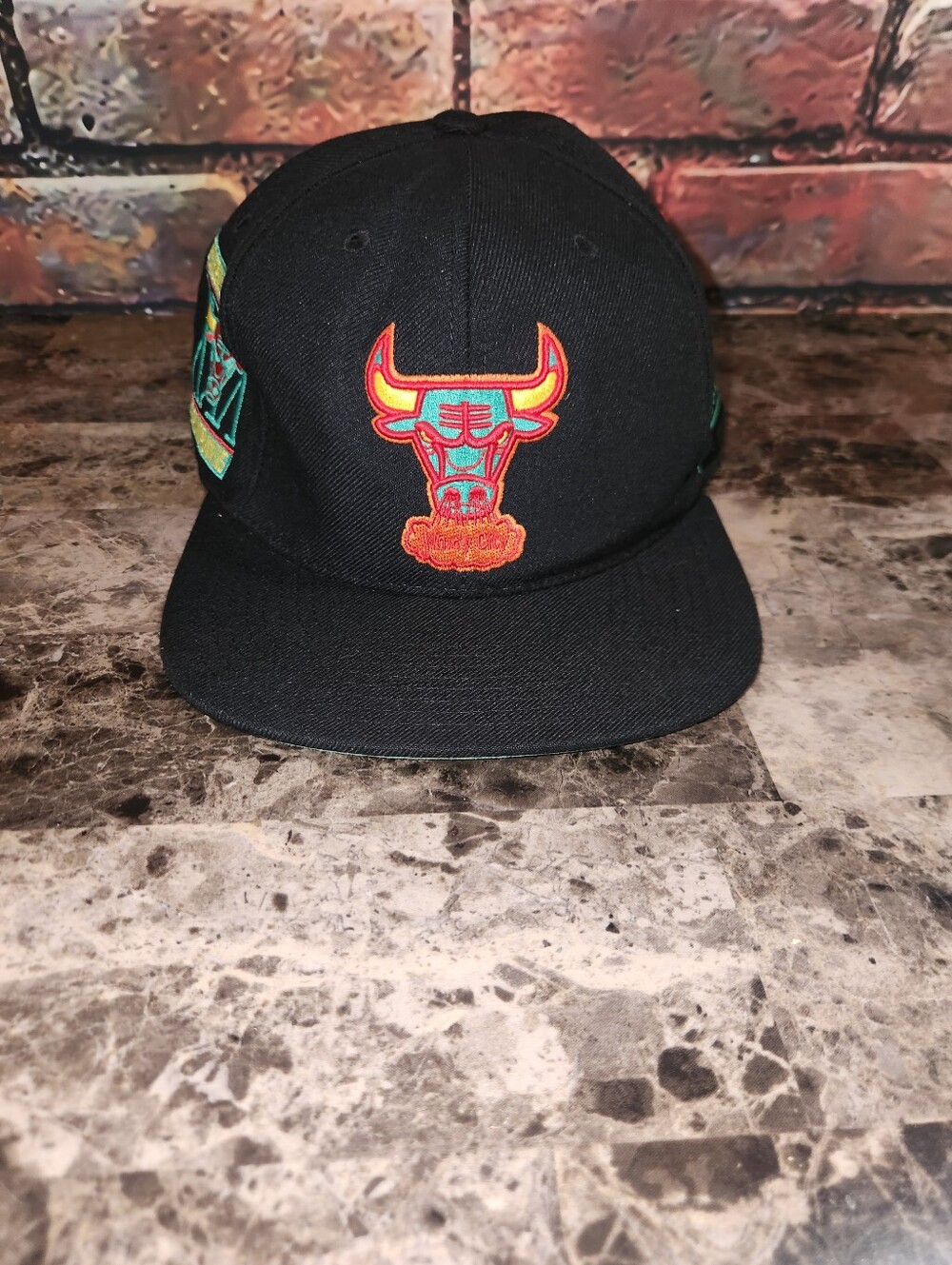 Mitchell and Ness Chicago Bulls 30th Anniversary NBA Fitted Hat 7 3/4